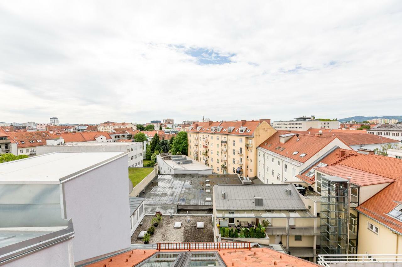 Grosse Dachgeschosswohnung Im Herzen Von גראץ מראה חיצוני תמונה