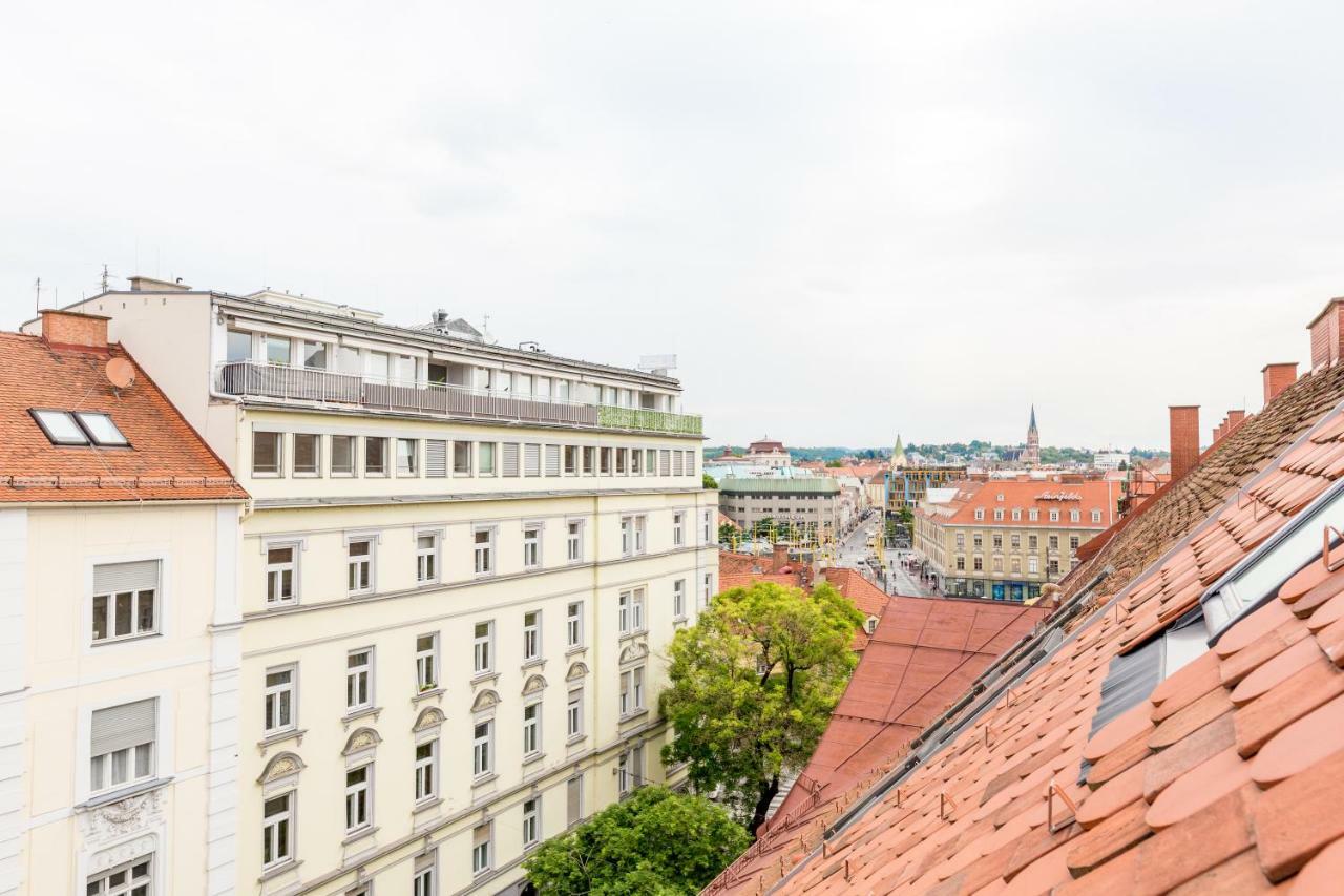 Grosse Dachgeschosswohnung Im Herzen Von גראץ מראה חיצוני תמונה